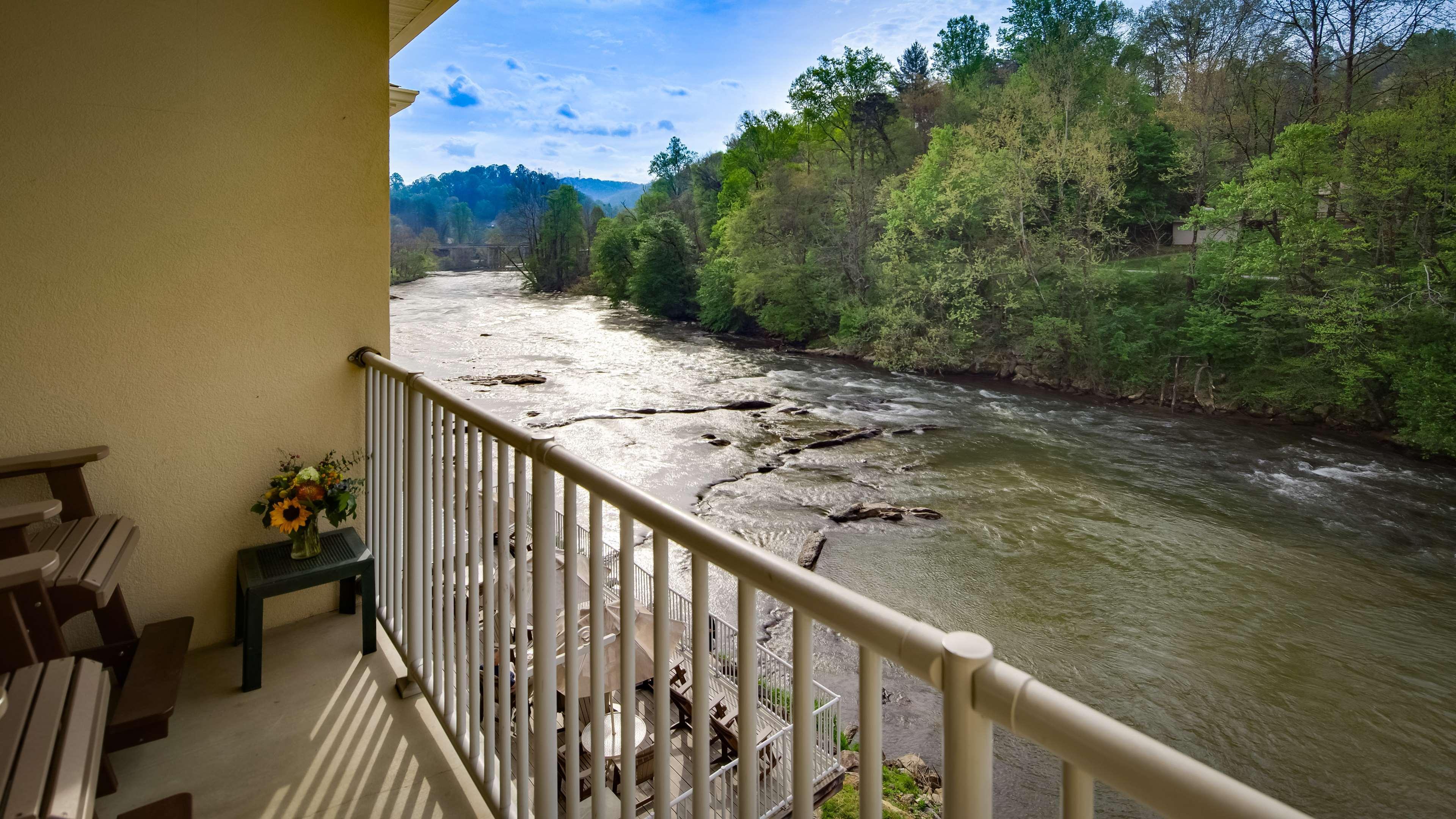 Best Western Plus River Escape Sylva / Dillsboro Kültér fotó