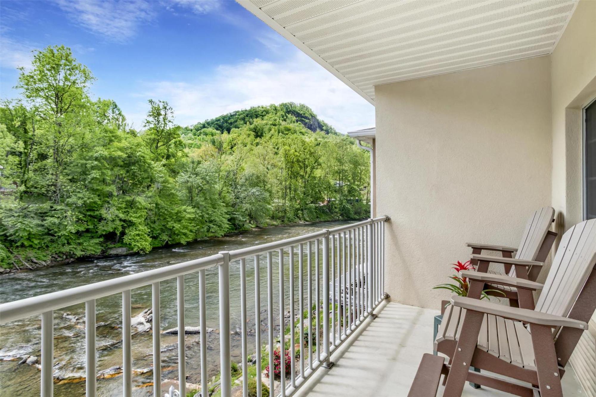 Best Western Plus River Escape Sylva / Dillsboro Kültér fotó