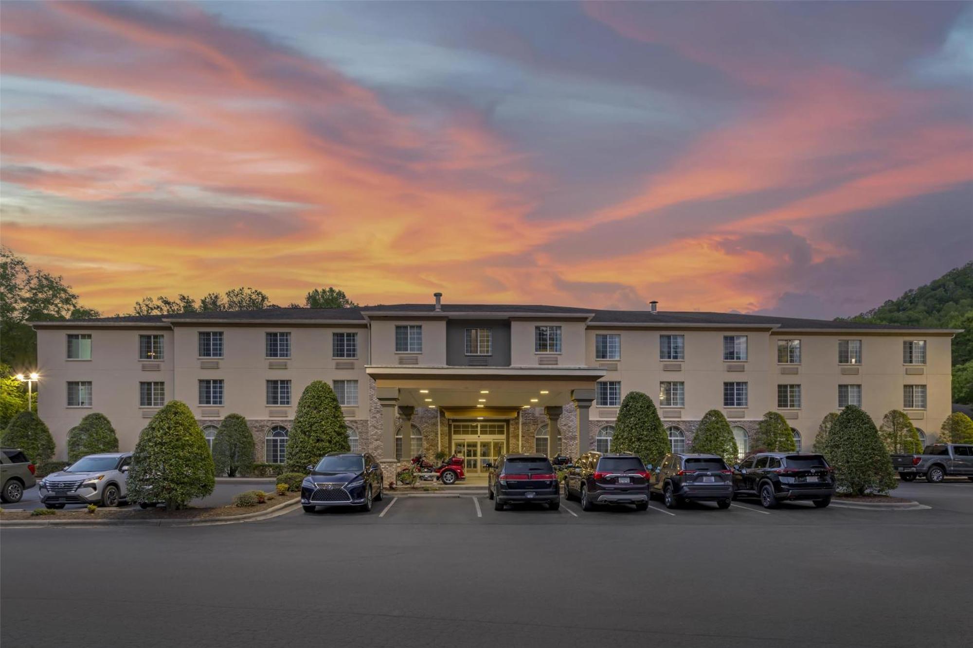 Best Western Plus River Escape Sylva / Dillsboro Kültér fotó