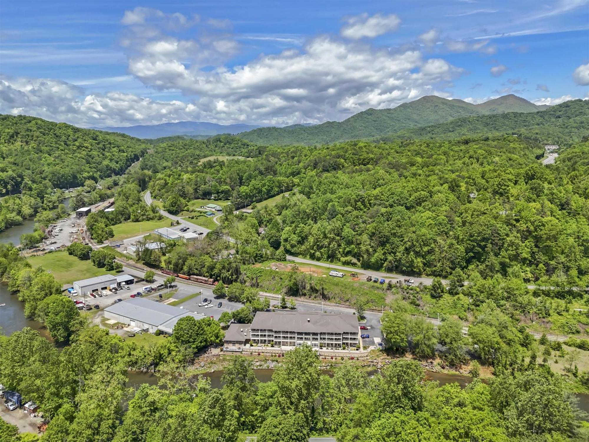 Best Western Plus River Escape Sylva / Dillsboro Kültér fotó