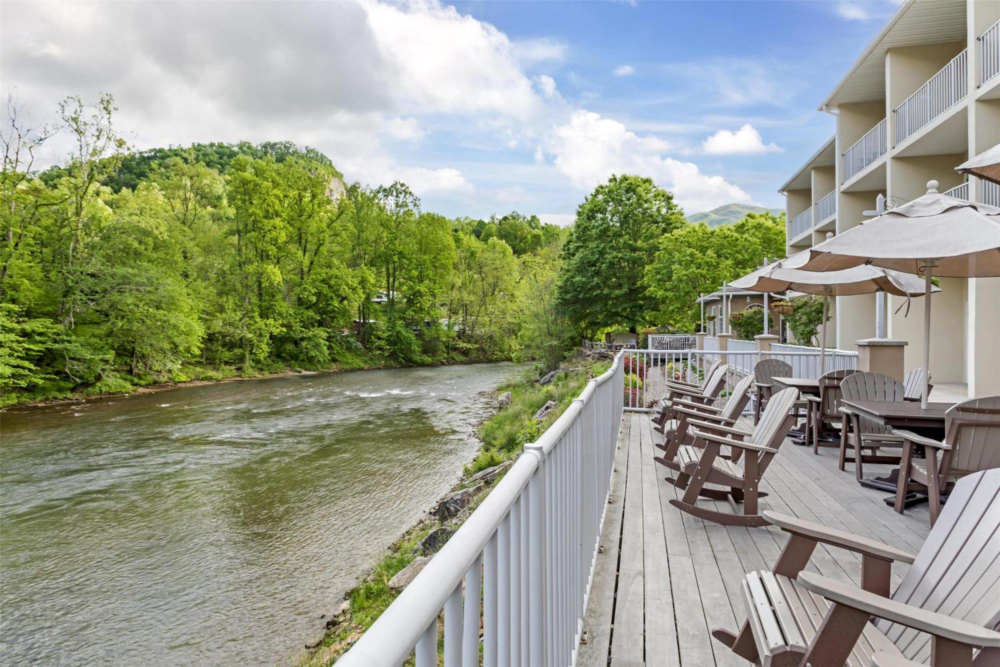 Best Western Plus River Escape Sylva / Dillsboro Kültér fotó