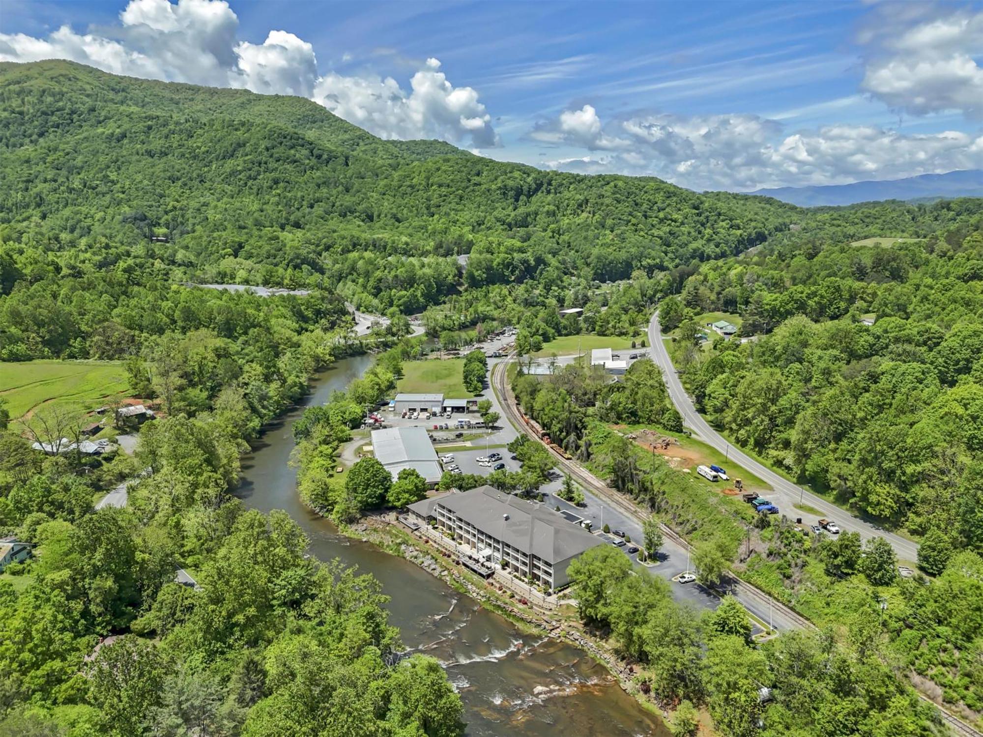 Best Western Plus River Escape Sylva / Dillsboro Kültér fotó